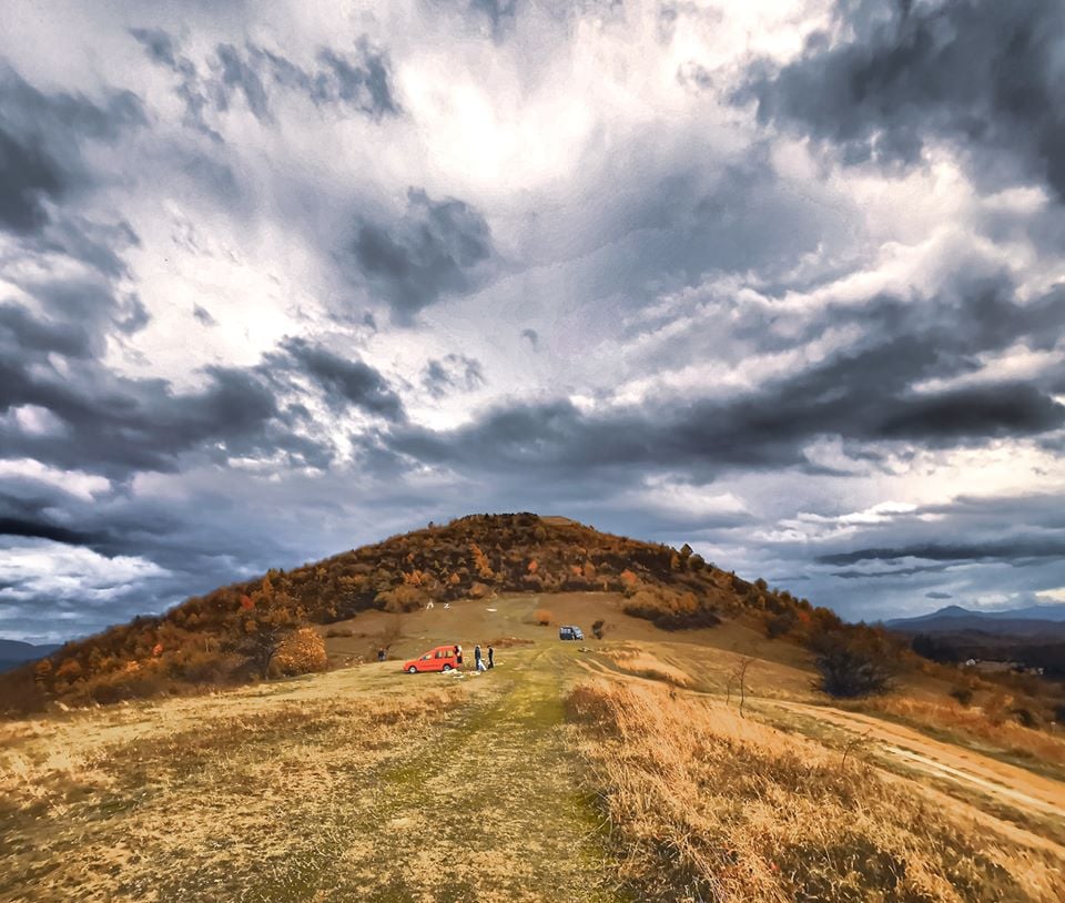 Bosenská pyramida zo slnečnej strany